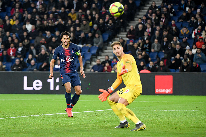 世体：巴萨要在1月15日前提交滕森的伤势报告，以注册新球员（世体：巴萨须在1月15日前递交滕森伤情报告，方可完成新援注册）