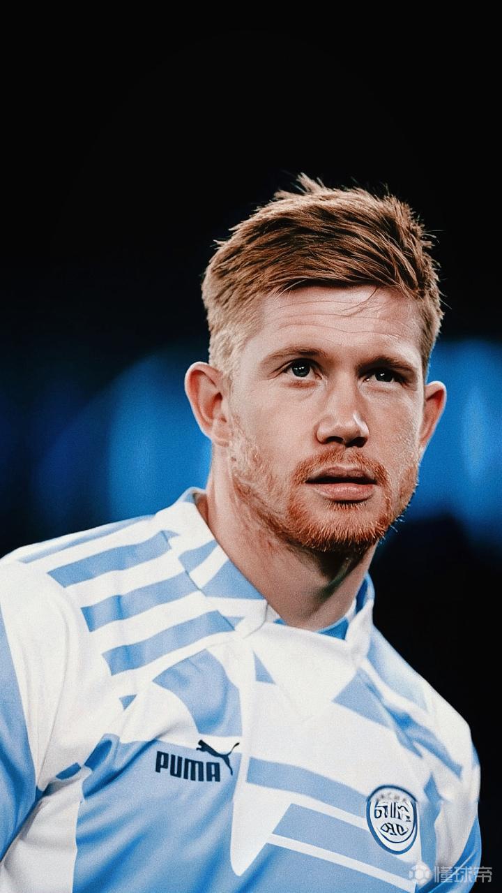 被批把队长袖标扔在地上泄愤，曼德拉戈拉：是队友没接住（被指怒扔队长袖标泄愤，曼德拉戈拉澄清：是传给队友，没接到才落地）