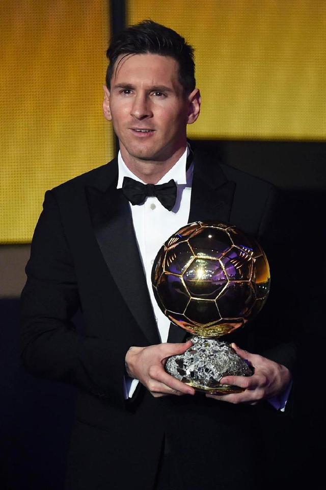 OMG官方：签下中单选手haichao；打野Tianzhen等4人离队