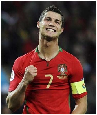 皇马维尼修斯关键进球助球队连胜