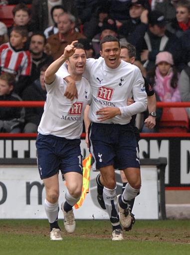 詹皇首秀：姆博莫曼联生涯首场比赛表现总结