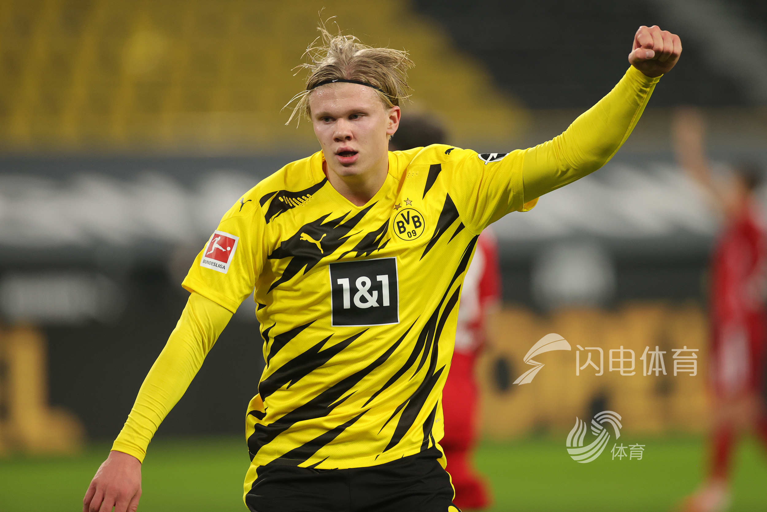 西甲战报：安东尼破门，费兰戴帽，巴塞罗那5-3客胜贝蒂斯