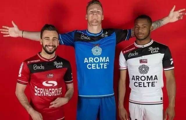 队报：国米与恩昆库经纪人接触，探讨潜在转会的条件