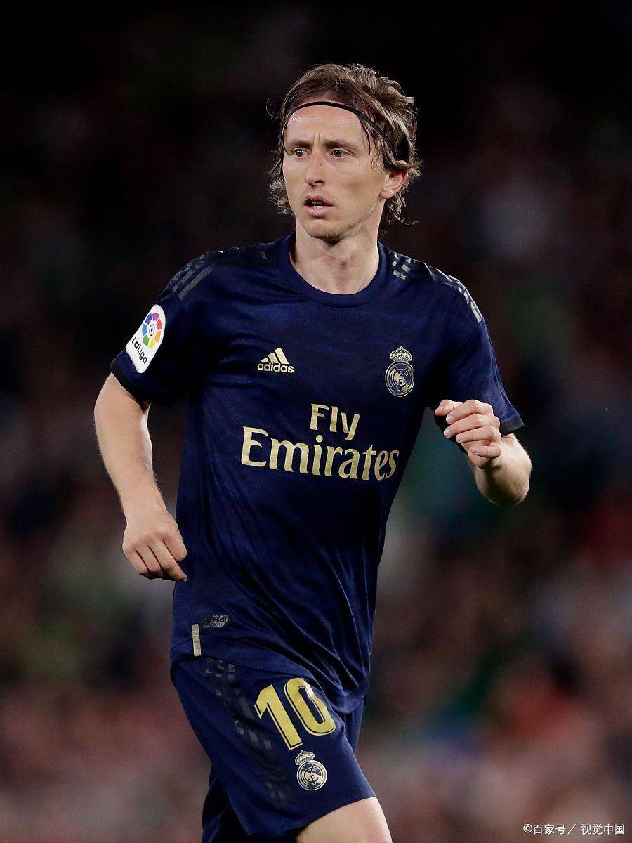 孔蒂：穆里尼奥的履历说明了他的伟大；意甲已变得更加欧洲化（孔蒂：穆帅履历足证其伟大，意甲正日益欧洲化）