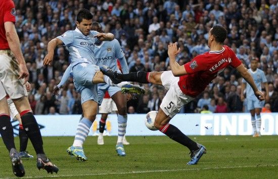 拜仁连续20场德甲进球超过2球，追平13／14赛季瓜帅的纪录（拜仁德甲已连续20场单场至少进3球，追平13／14赛季瓜帅纪录）