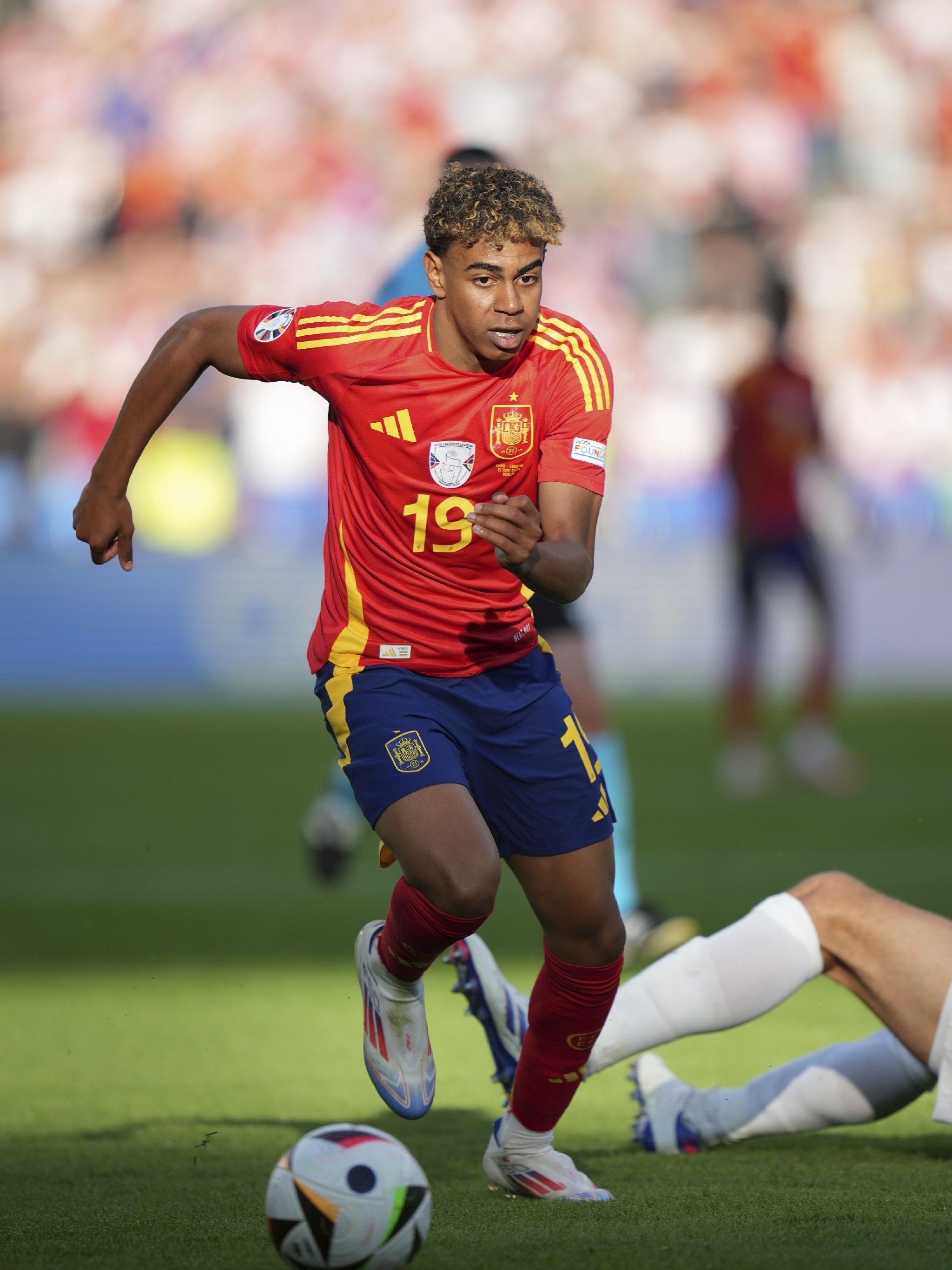 混团世界杯最新积分榜！4强锁定，1场绝杀，日本变阵真能撼动国乒王座吗？