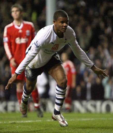 天空体育：纽卡7500万欧+500万欧浮动正式报价谢什科